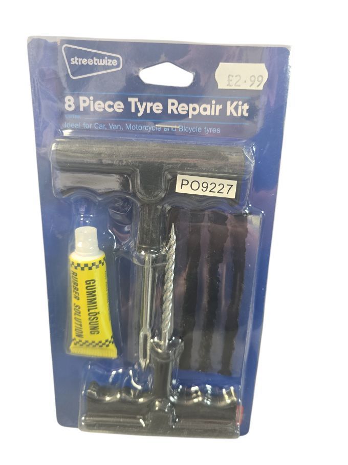 Streetwize 8 Piece Tyre Repair kit