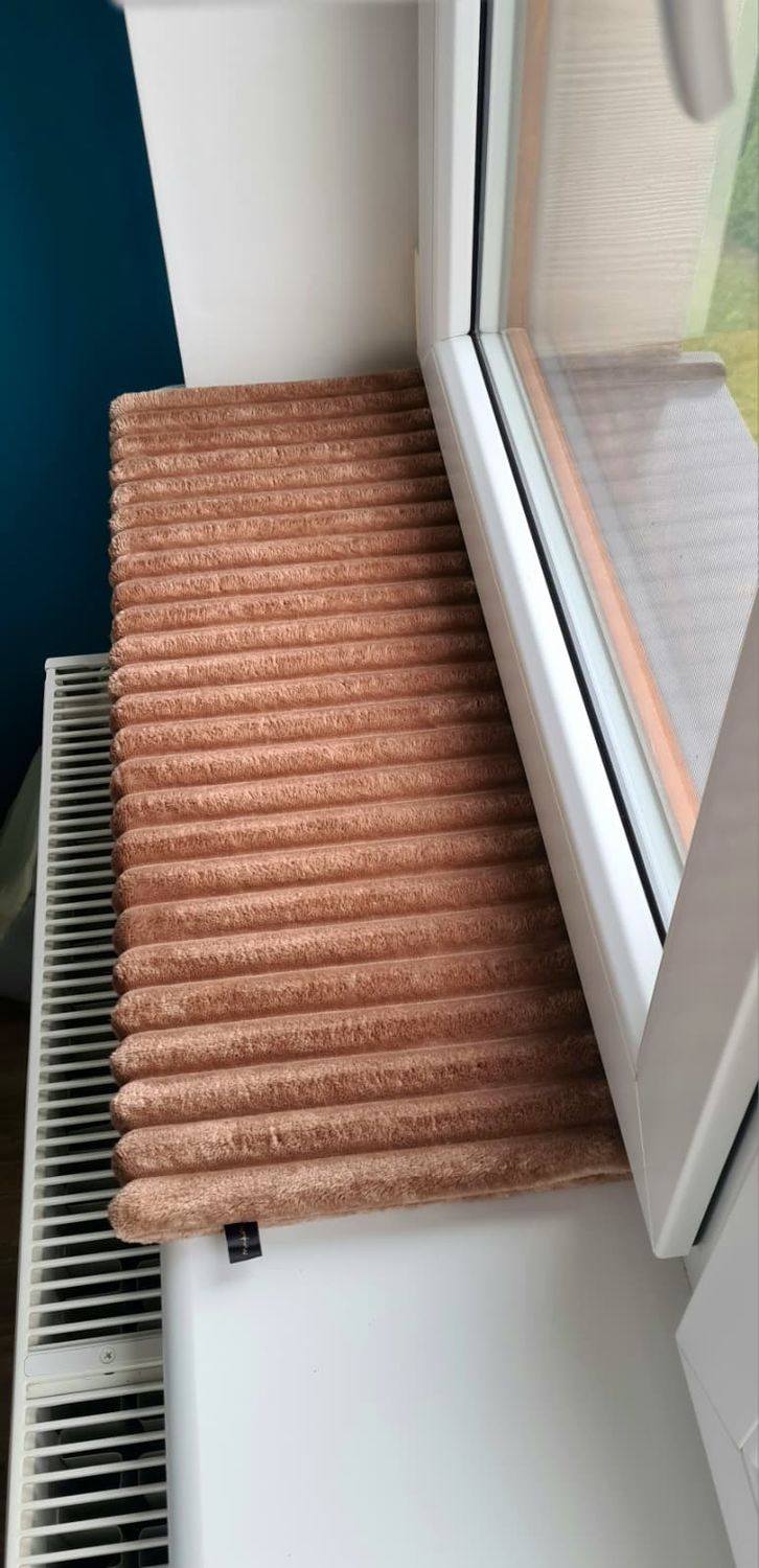 Parapetnik welurowy 25,5x64