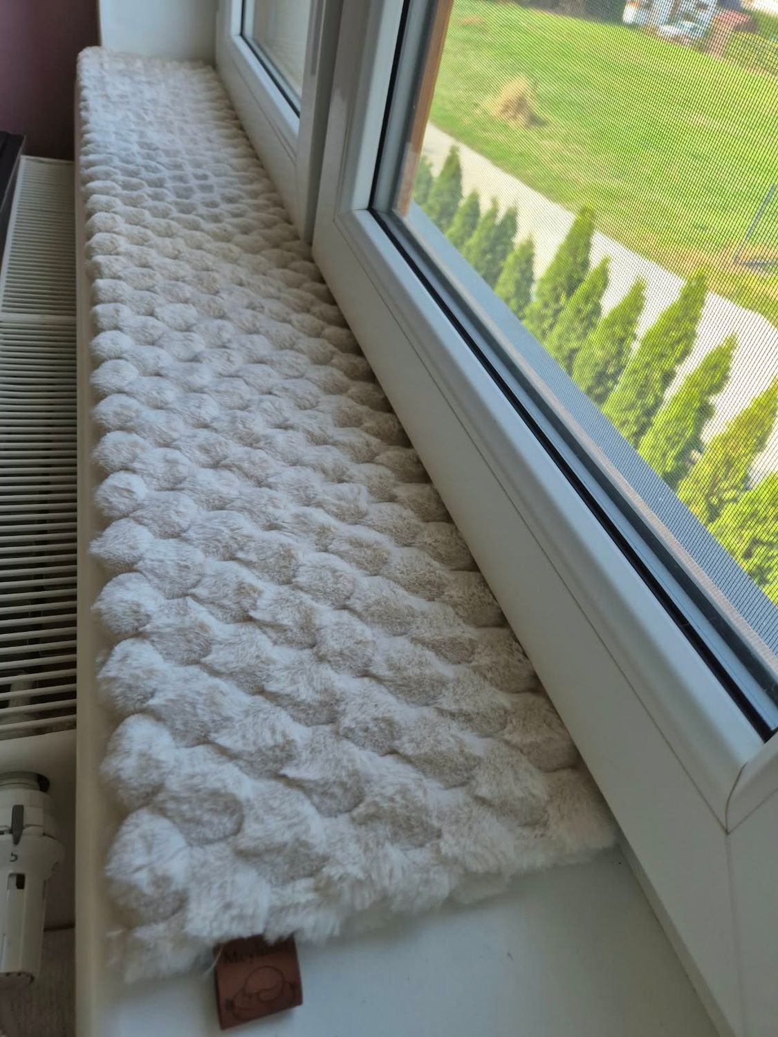 Parapetnik dla kota Fluffy Heaven - puszyste legowisko na parapet I Meylumi