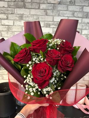 1/2 Dozen Rose BQT
