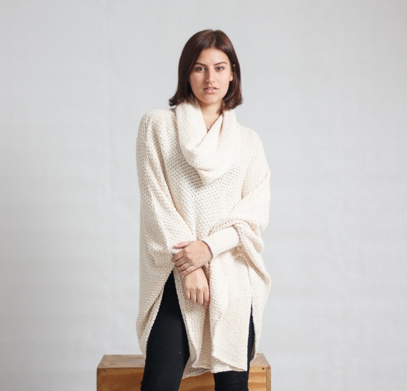 Poncho Pine-Knit Cream