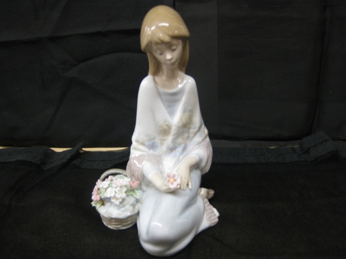 Lladro Flower Song