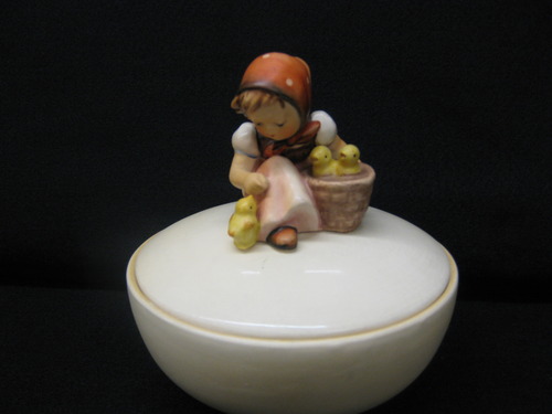 Hummel Candy Box Girl And Chick