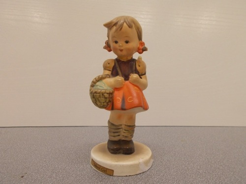 Hummel Girl With Basket