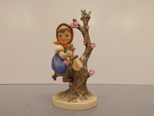 Apple Girl Hummel