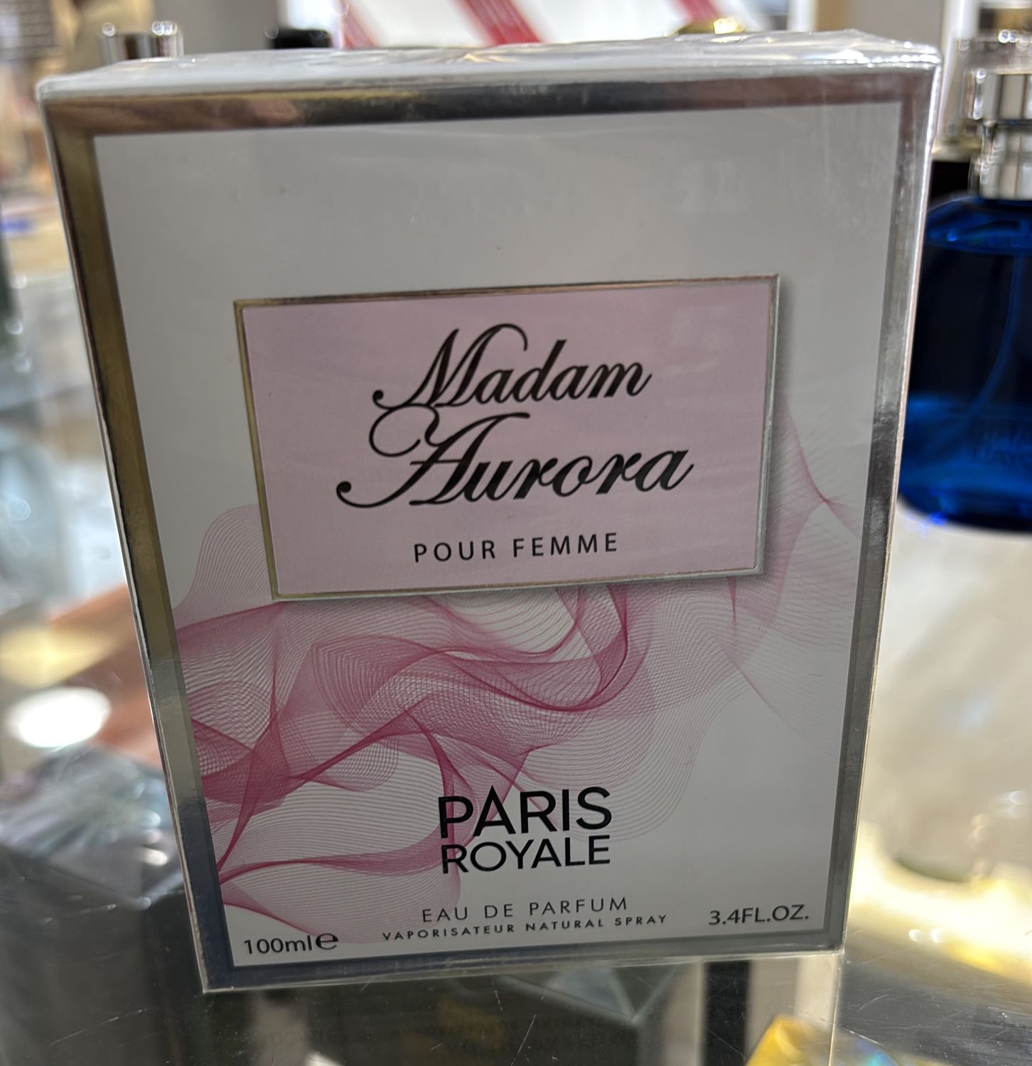 MADAM AURORA PARISROYALE