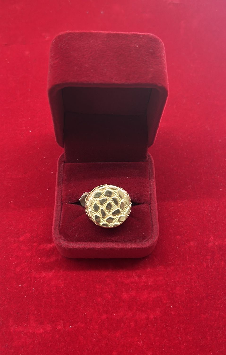 10KT GOLD MEN NUGGET RING