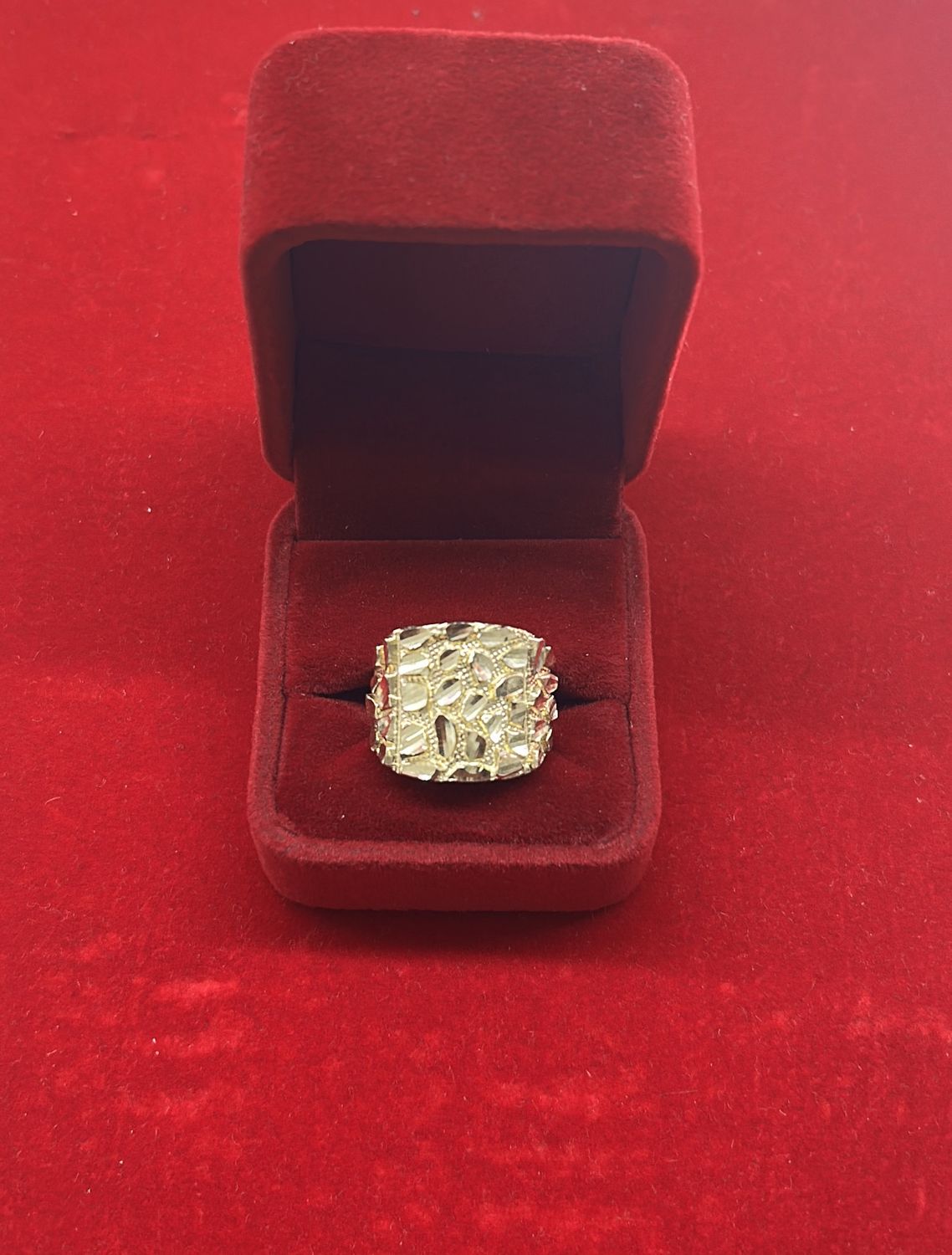 10KT Gold Men's ring 6.4 GM