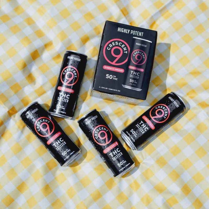 Crescent 9 Strawberry lemonade 50mg THC Seltzer