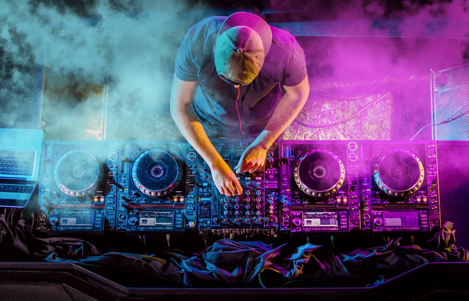 DJ Rental Package #1 (Starting @ $5.000.00)