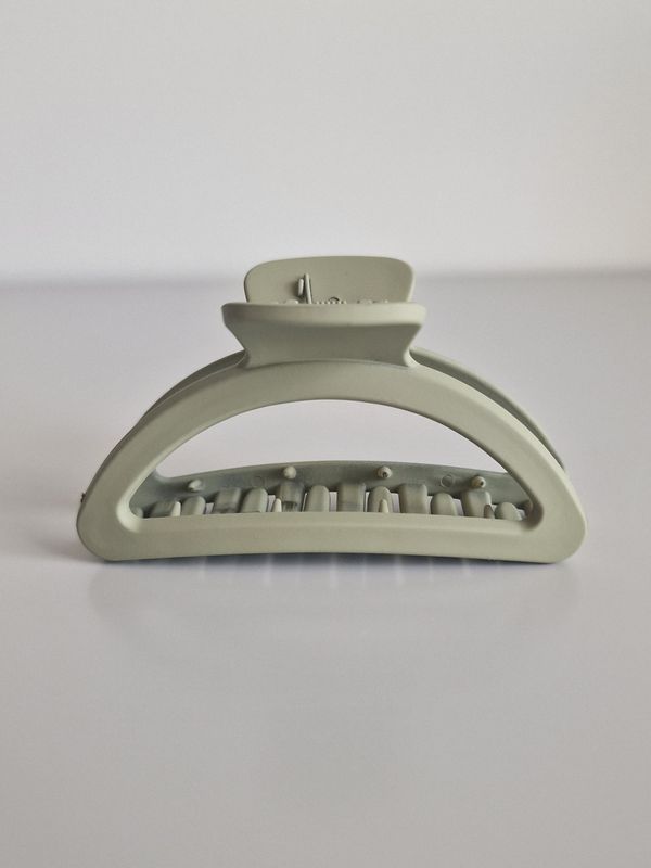 HALVCIRCKELFORM MEDIUM MATT GRÖN