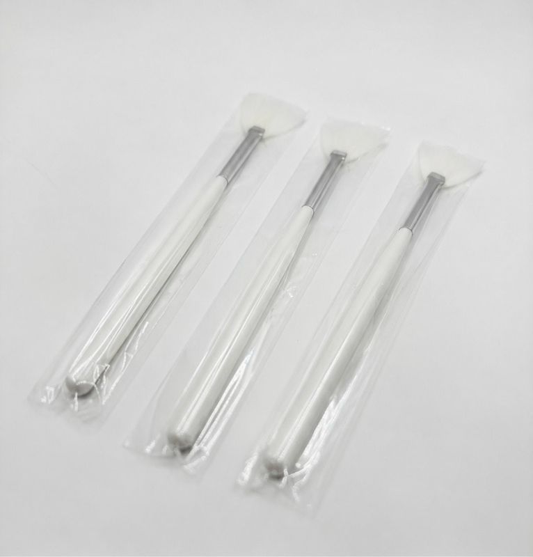 Luxe Kwastjes mini 3stuks WIT