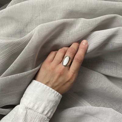 טבעת אם הפנינה אובלית בינונית