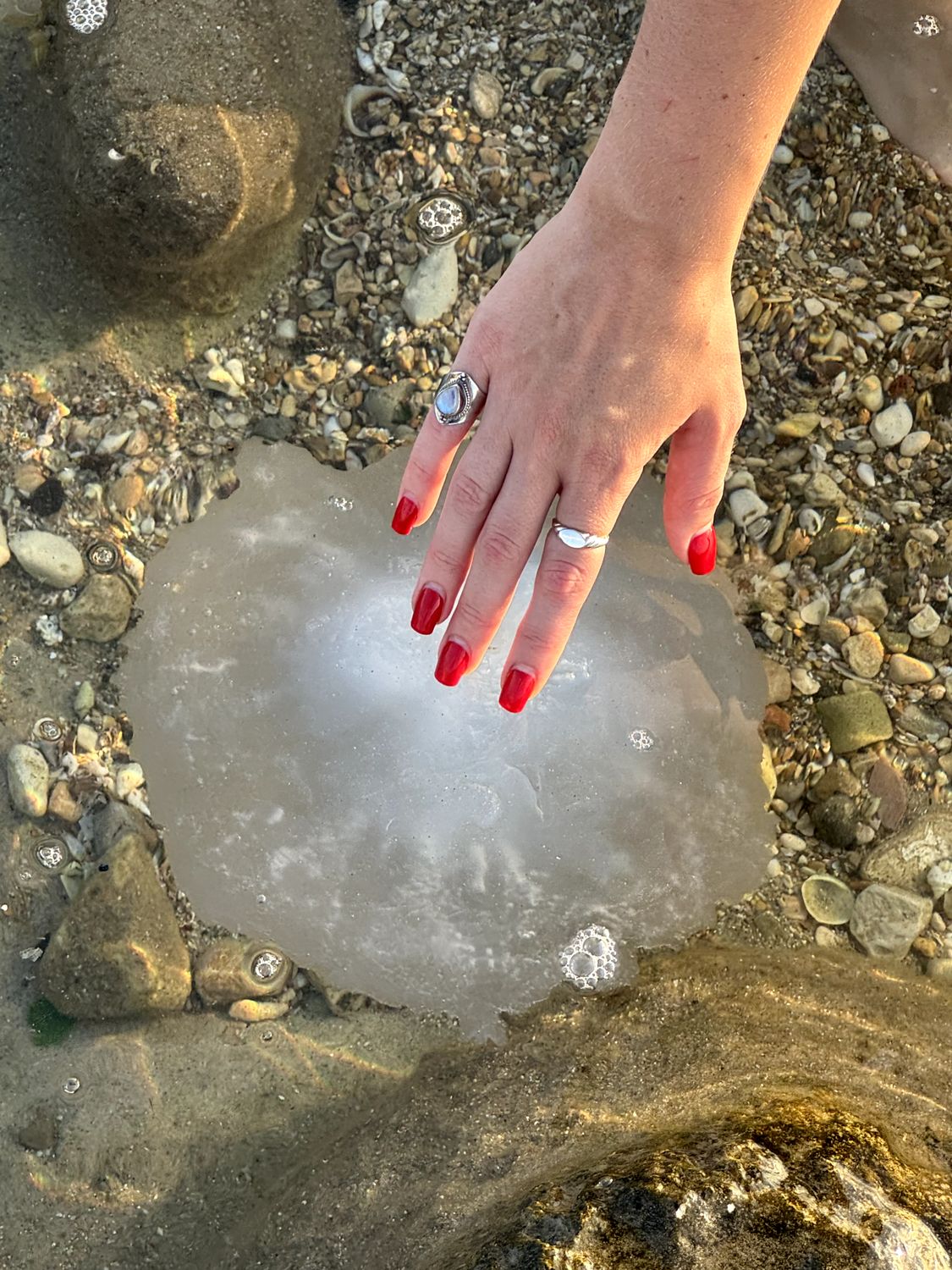 Moon stone piece cאליפסה חבל דק