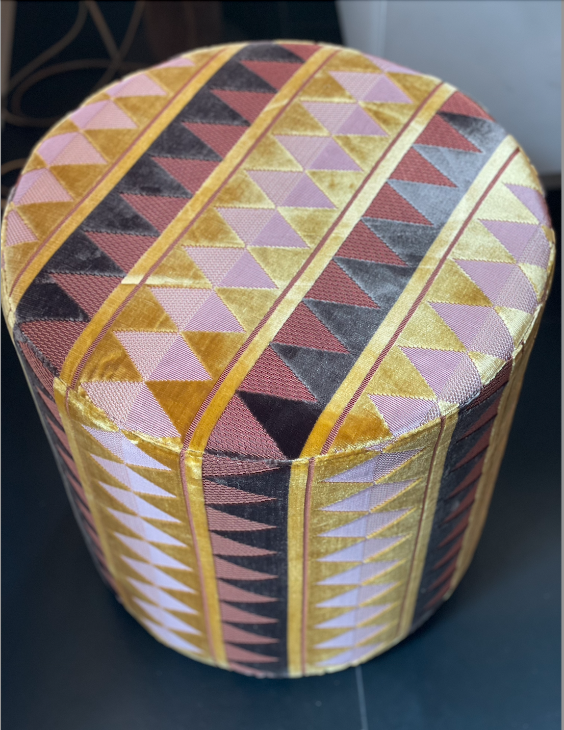 Stool zig zag velvet