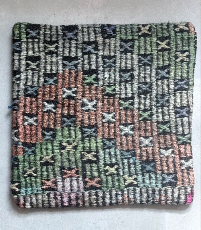 Vintage kilim pillow x