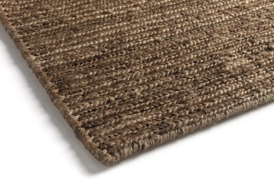 Rug 5 sizes available | brown