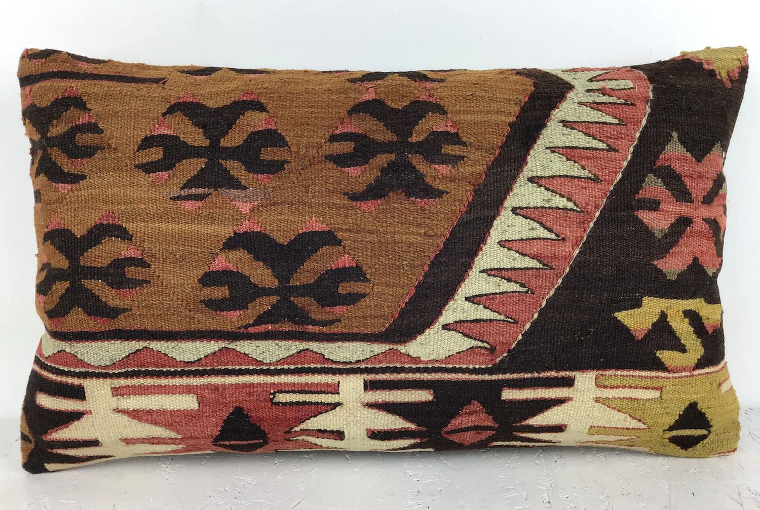 Kilim pillow M