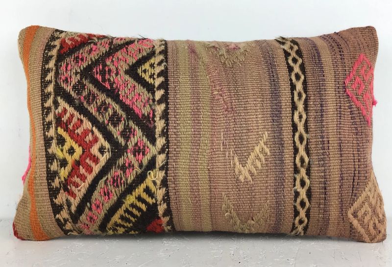 Kilim pillow M