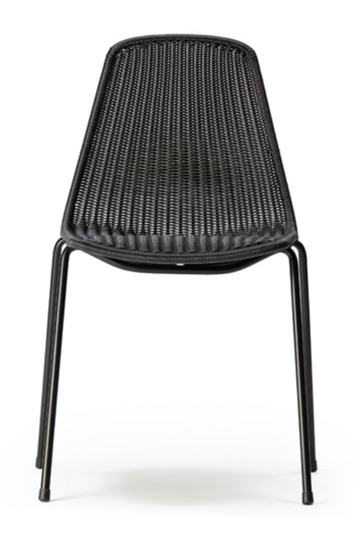 Outdoor basket chair