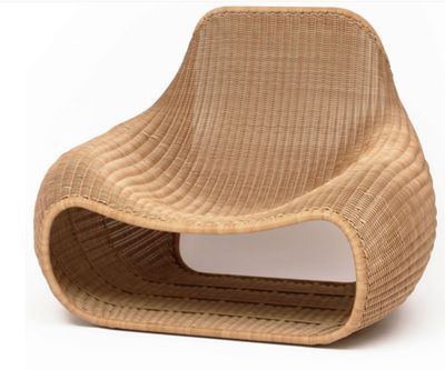 Snug lounge chair outdoor