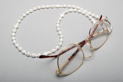 White Pearl Rosary Lanyard-Eyeglass Ring (6 mm beads)