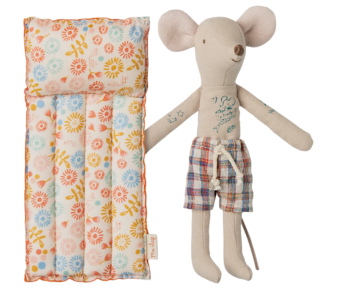 Papa souris de plage avec matelas Maileg
