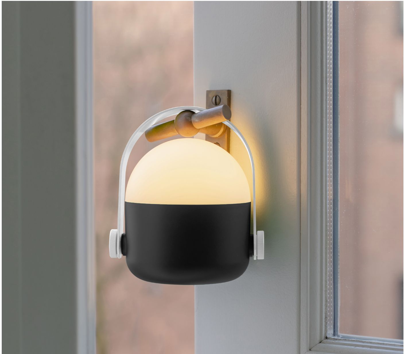 Lampe nomade Olé noire Remember