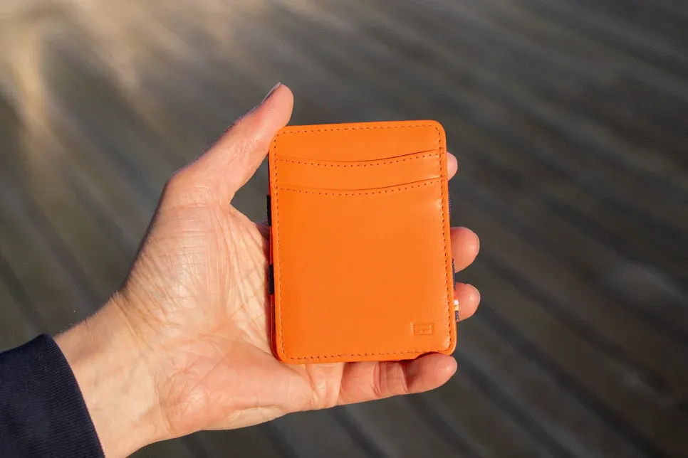 Portes cartes Magic Wallet Garzini