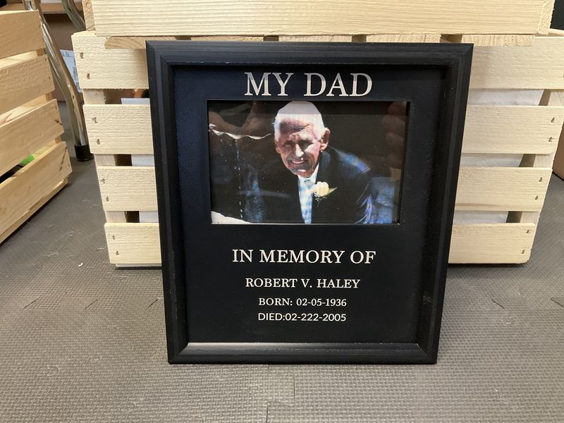 In memory of frame