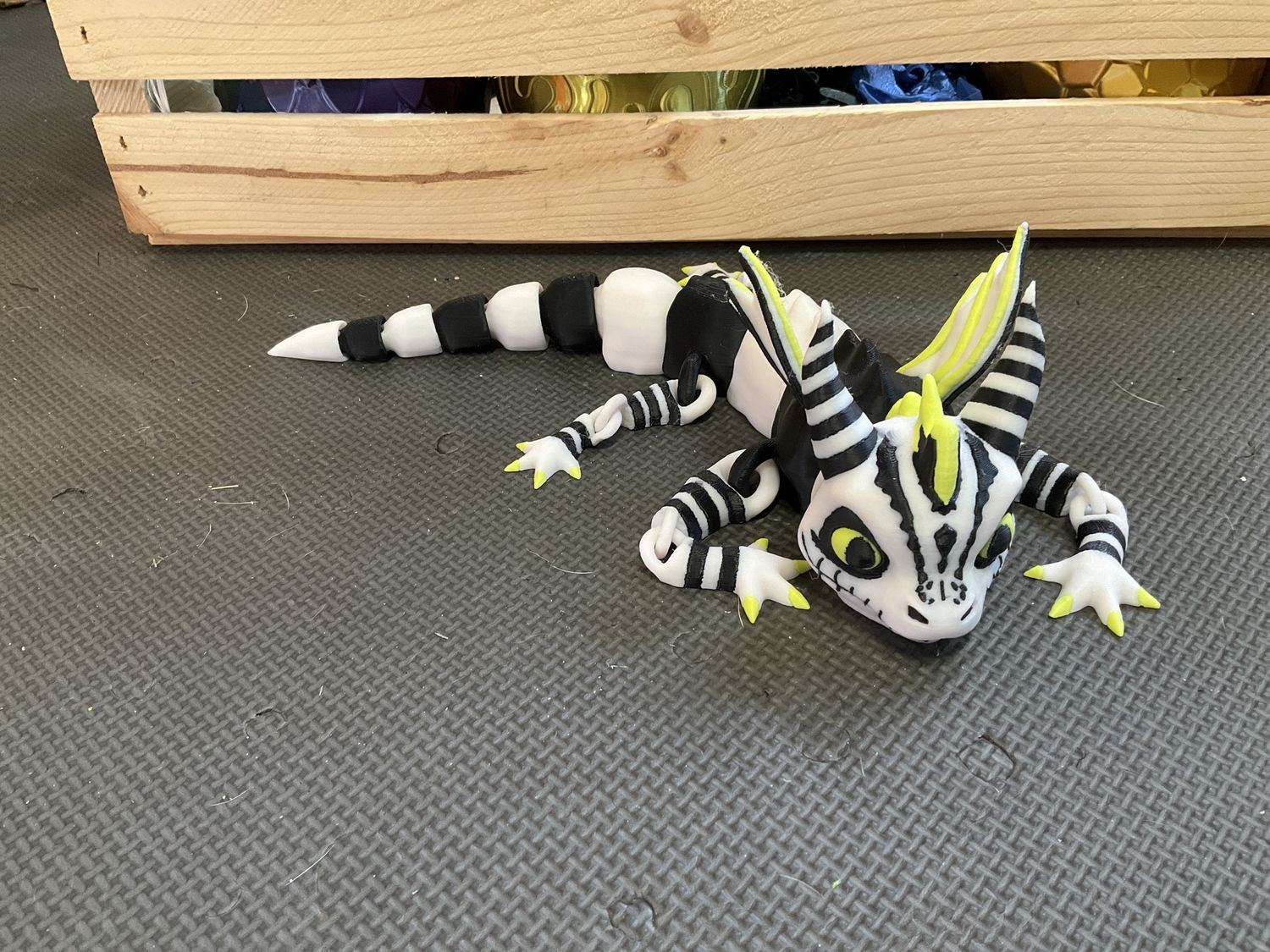 Beetlejuice dragon large