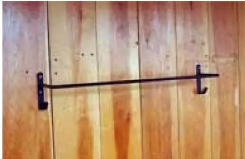 36" BLANKET BAR & BRIDLE HOOKS