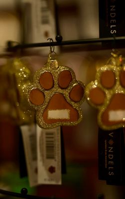 Ornament glass brown dog paw H7cm