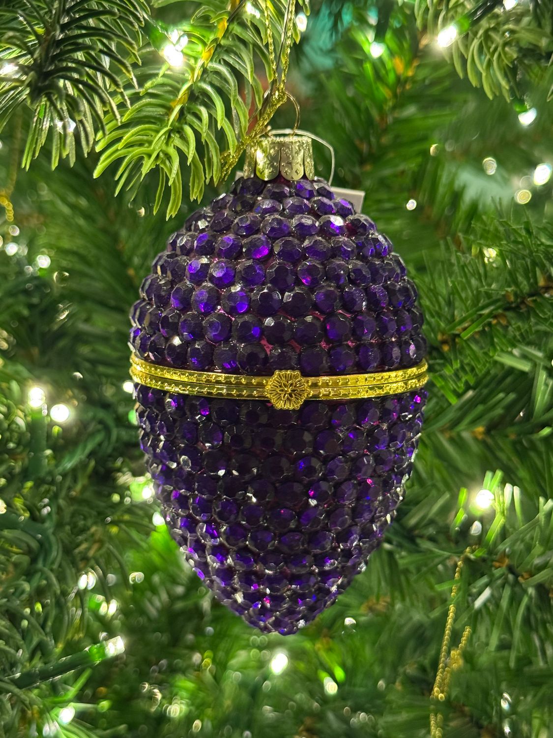 Ornament glass strong purple egg/opening and diamonds H8cm