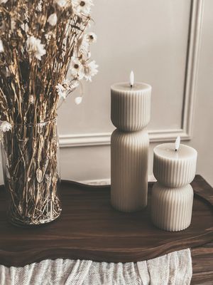 Hoge Ribbel LED kaars Beige - Medium