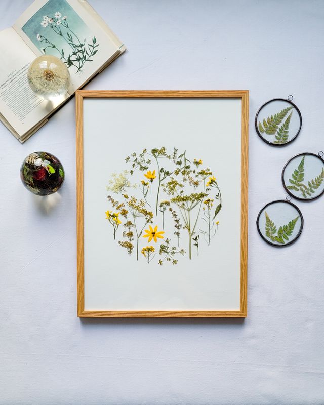 DUŻY NACHYŁKOWY DZIKI OGRÓD