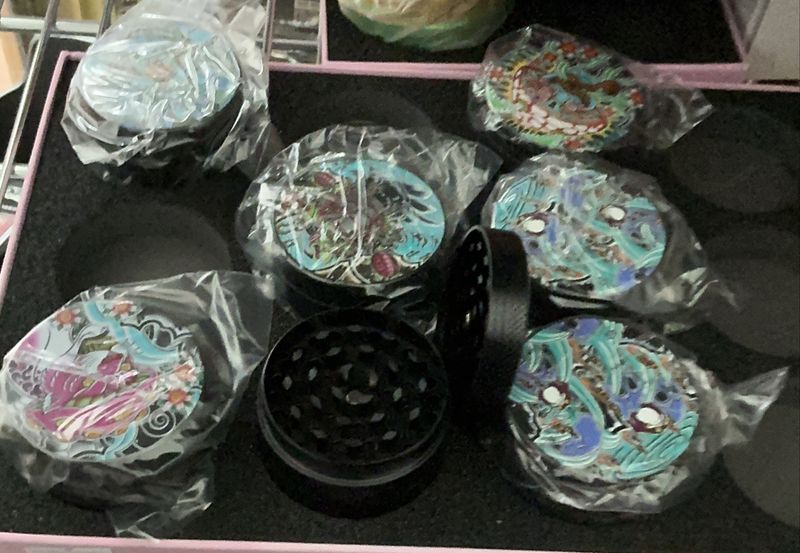 GRINDER 10 TUFF SHREDDER