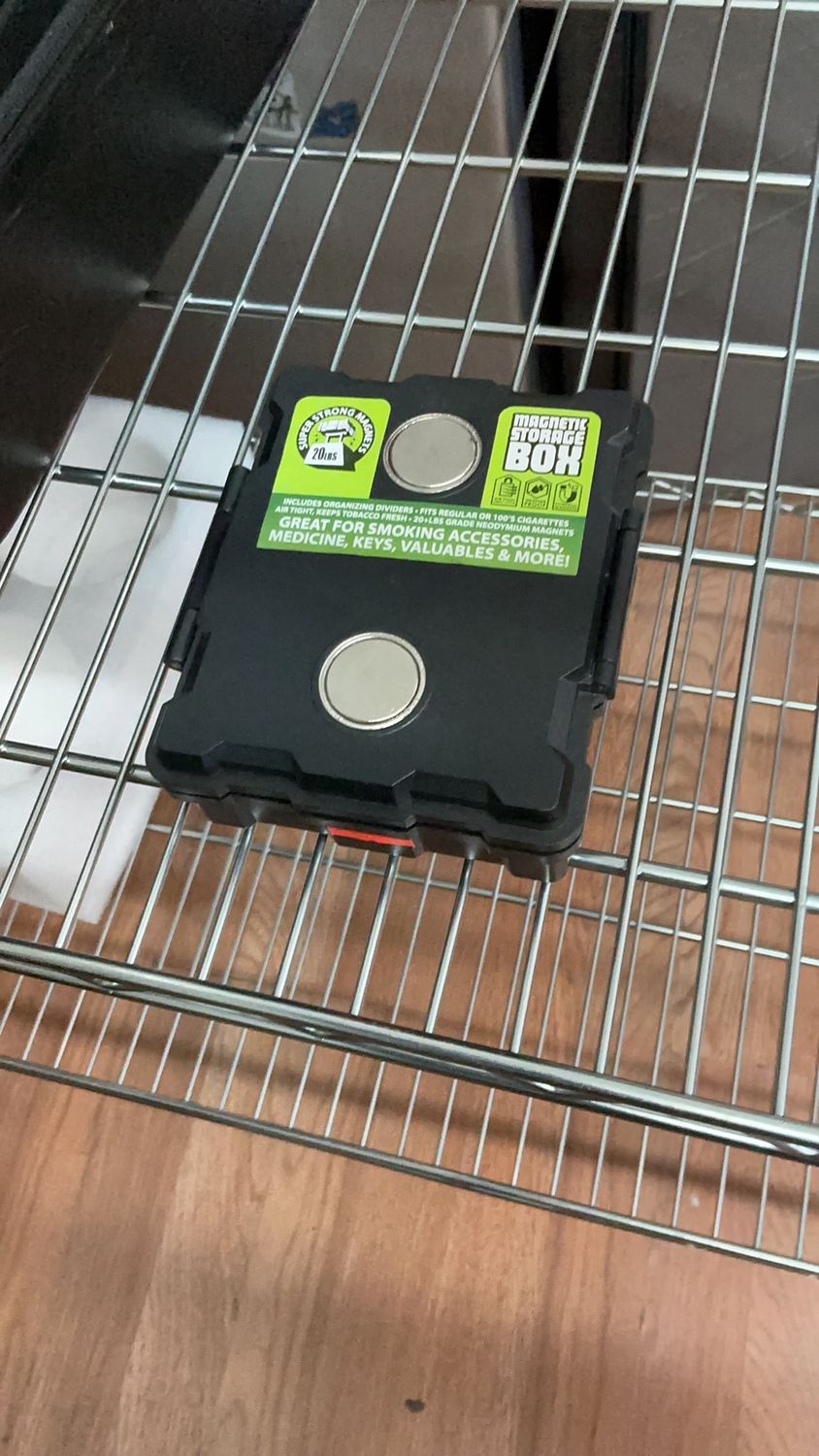 MAGNETIC STORAGE BOX