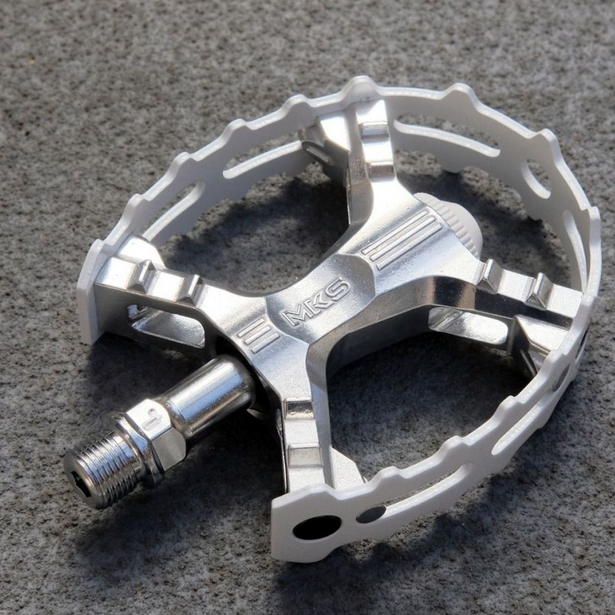 MKS XC-III Bear Trap White