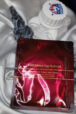 Gold Salmon Egg Hydrogel Mask