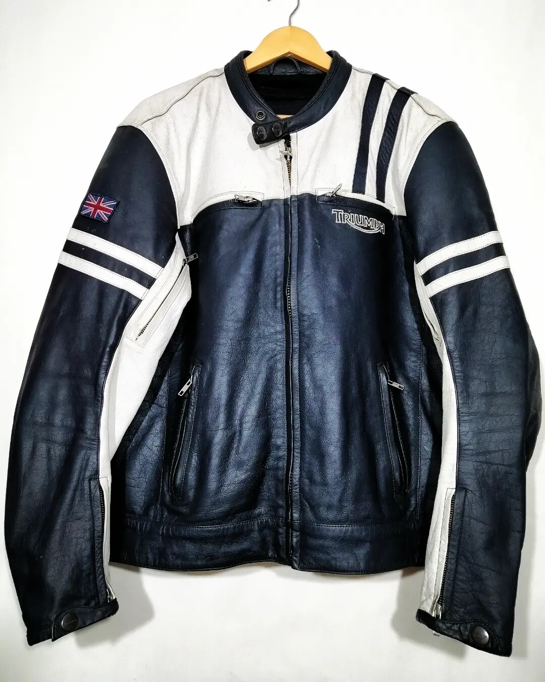SECOND HAND Genuine Triumph Motorcycle Blue Dark Leather jacket size L for men