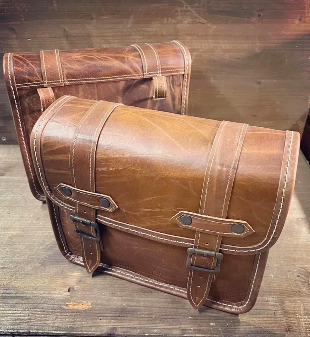 Set of universal saddlebags &quot;Wrangler&quot; oxide brown cowhide leather &quot;Cafe Racer vintage&quot; style