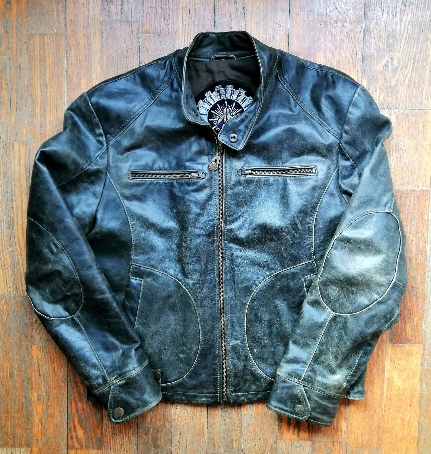 SECOND HAND Men&#39;s vintage &quot;Cafe Racer&quot; biker style aged leather jacket size L