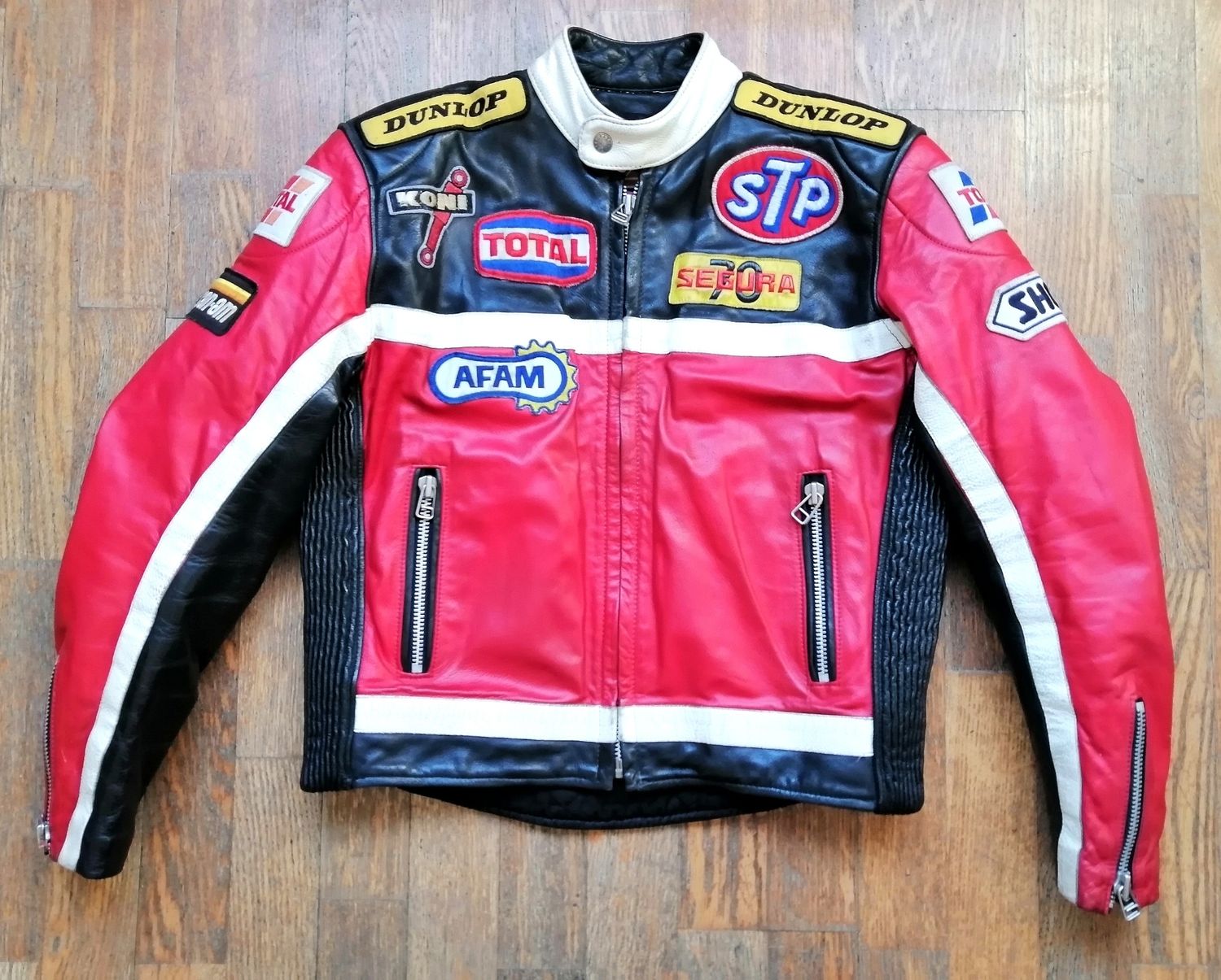 SECOND HAND Segura 70 retro biker style leather jacket size M for women