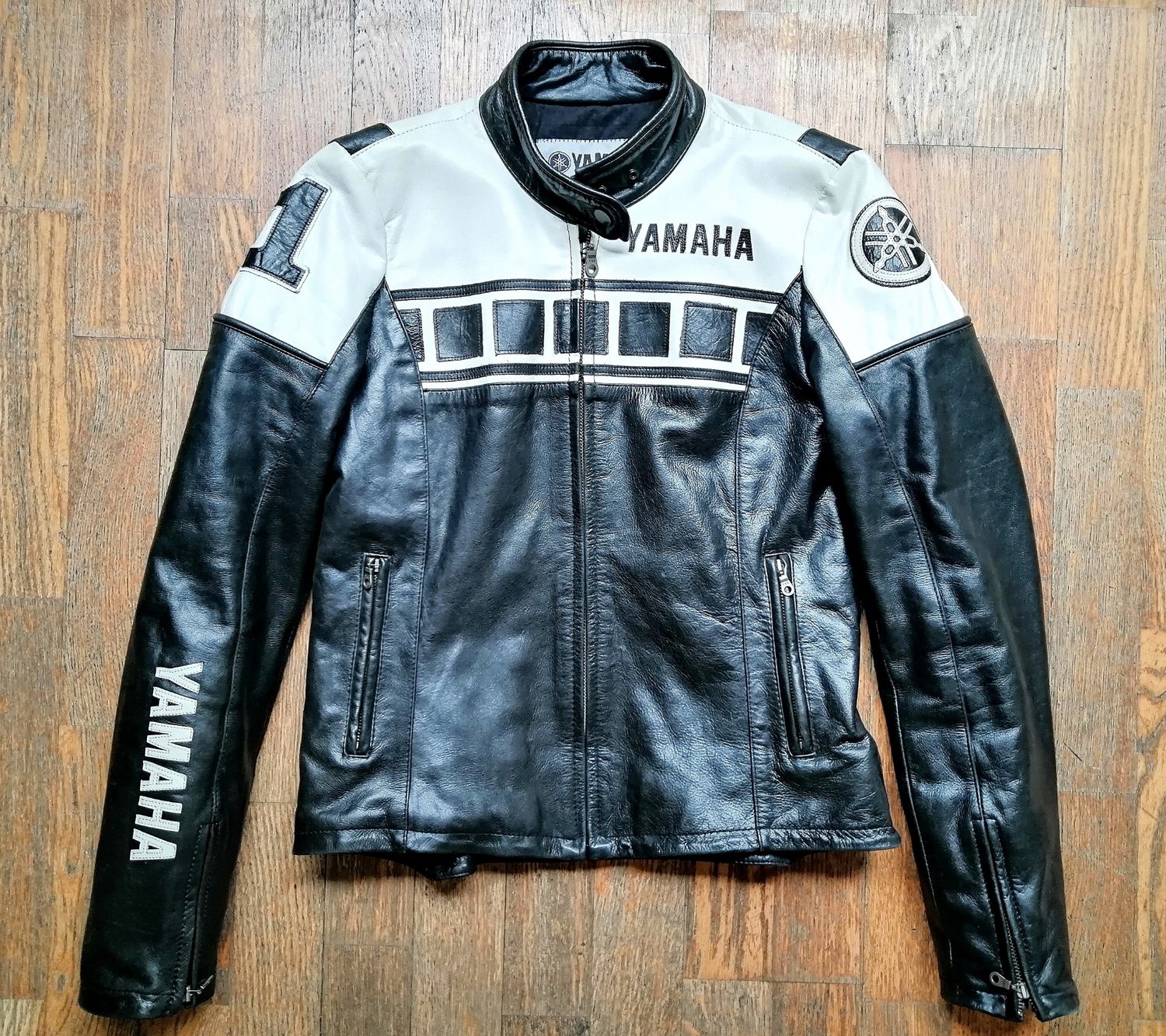 SECOND HAND Superbe genuine Yamaha 50th anniversary edition medium size women's leather jacket