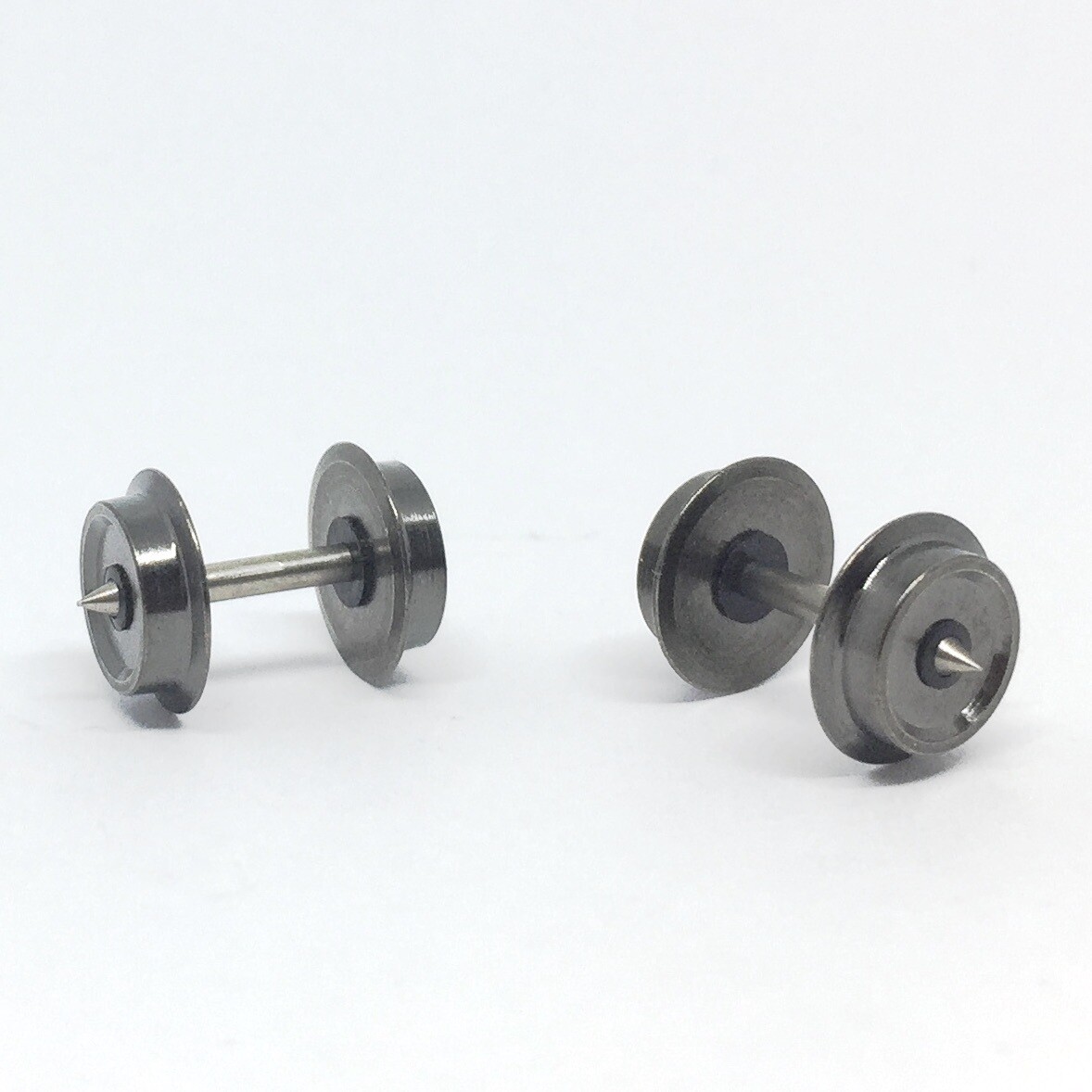7.5mm Disc wheel set RP25 (2 axles) H0e. Axle 1.5mm x 15mm. Both sides isolated
