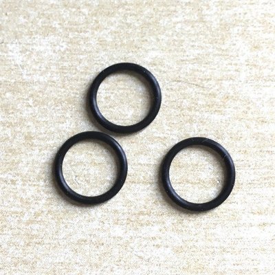 Neoprene belts for belt drive. Inner diameter 6.5 mm (3 per set)