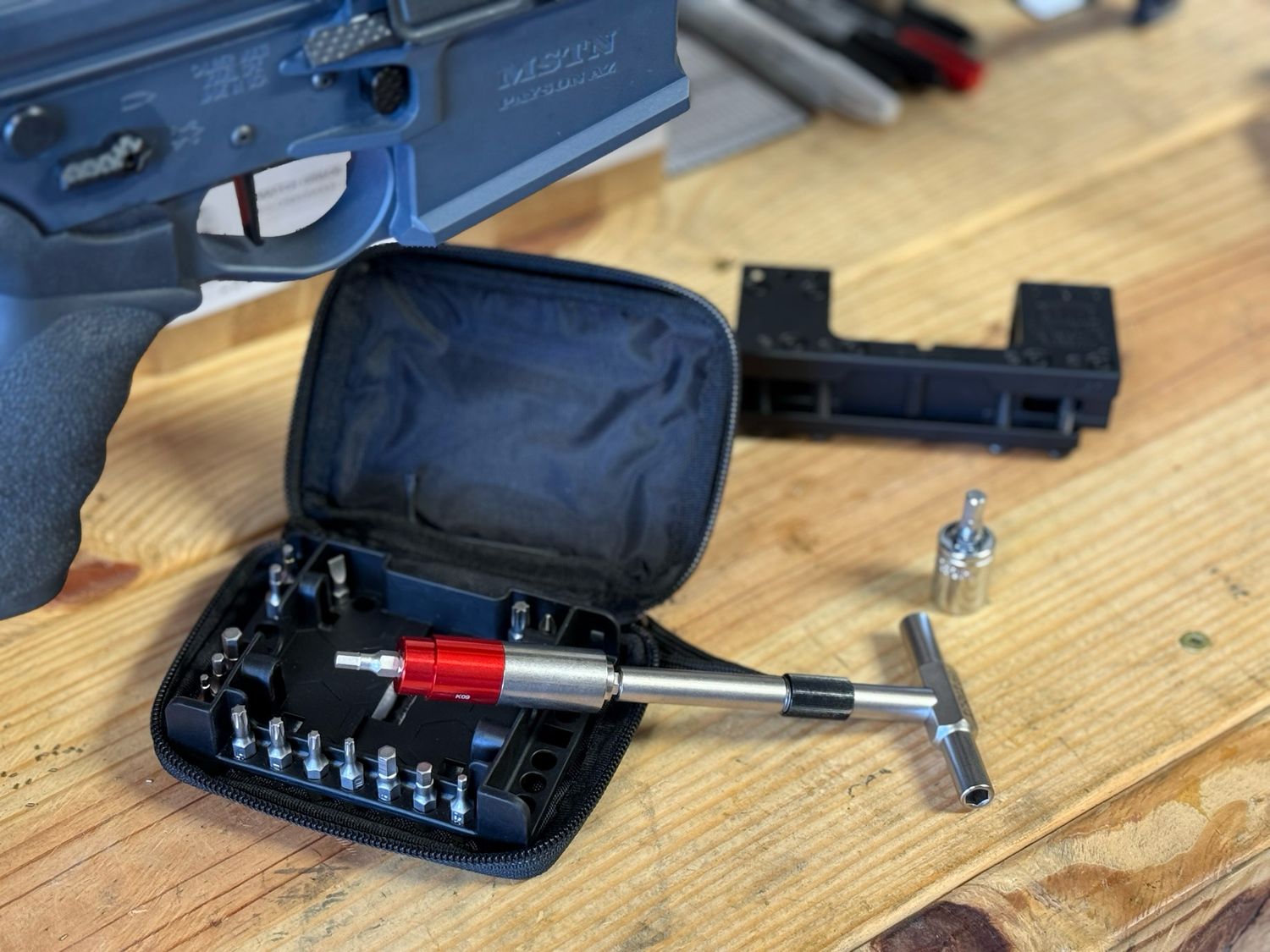 FIX IT STICKS All-In-One Torque Driver Kit