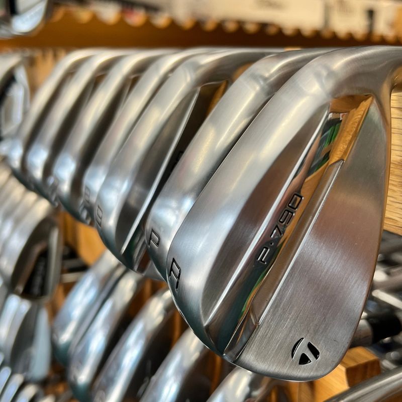 *Pre-Owned* TaylorMade P790 Iron Set w/SteelFiber Graphite Shafts