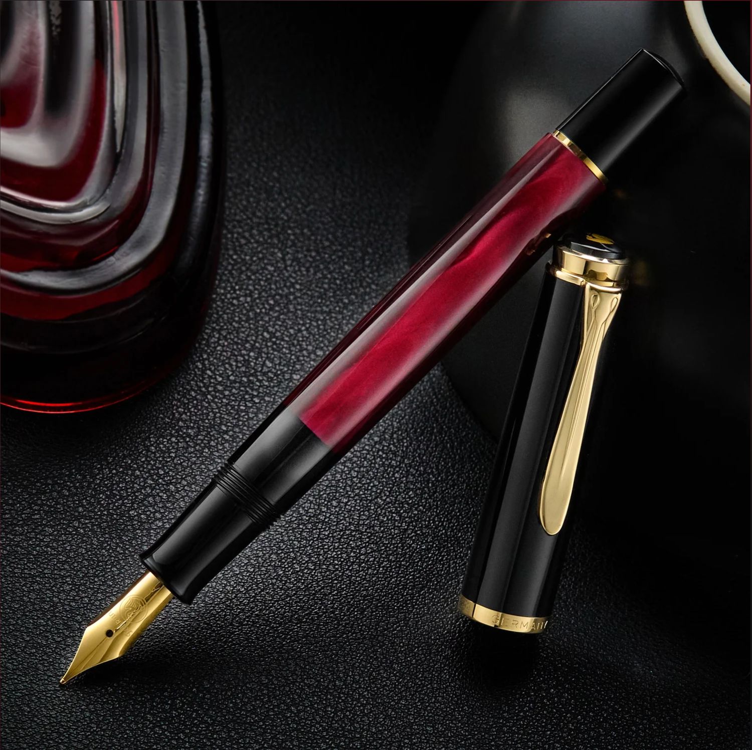 M200 Red Marbled Fountain Pen Extra Fine Nib